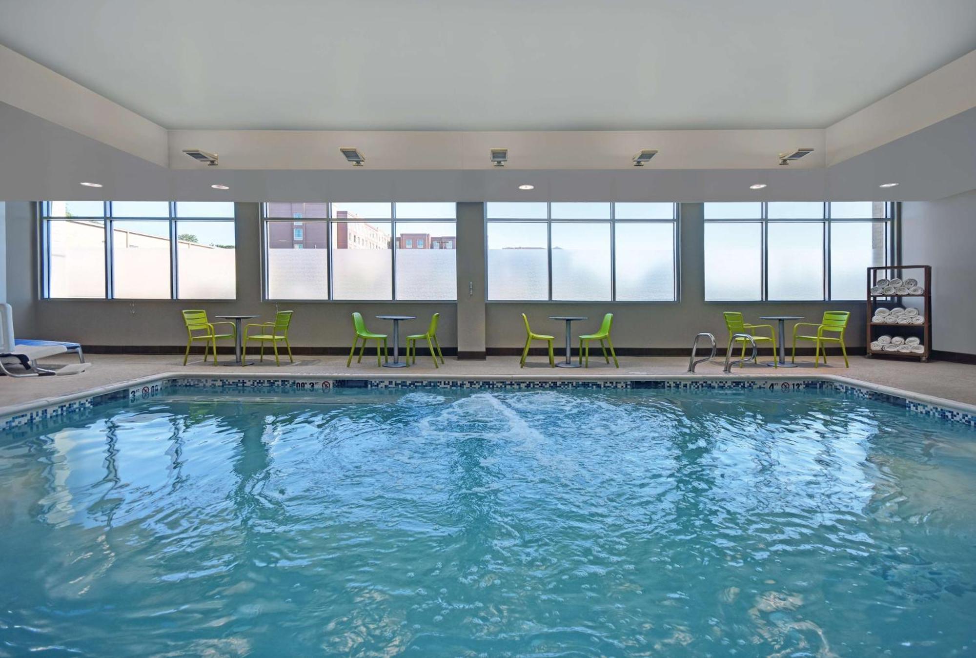 Home2 Suites By Hilton Atlanta Airport North คอลเลจพาร์ค ภายนอก รูปภาพ